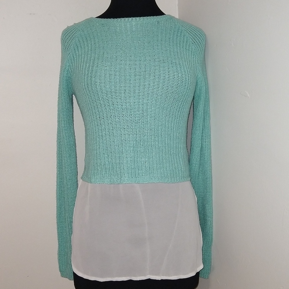 Knit long sleeve sweater